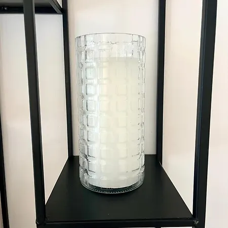 Standing 100m De La Avec Balcon Dauphin Antibes