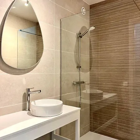 Lejlighed Standing 100m De La Avec Balcon Dauphin
