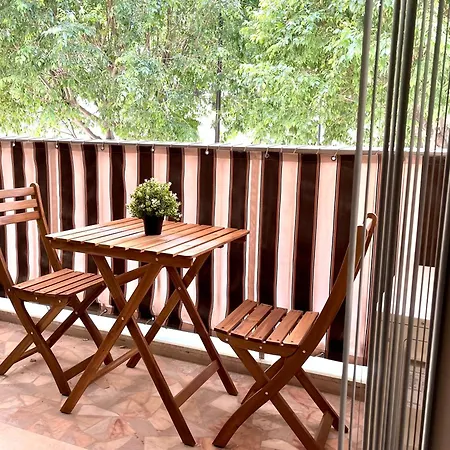 Standing 100m De La Avec Balcon Dauphin * Antibes