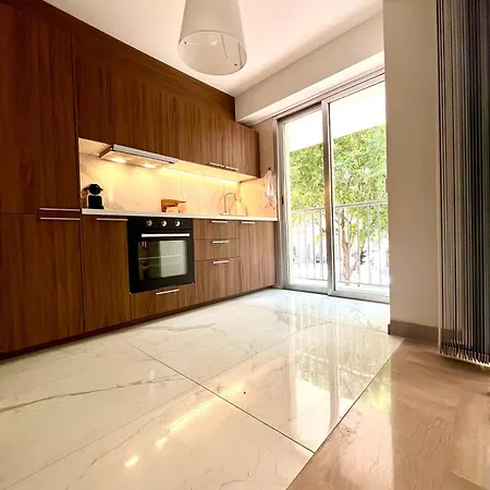 Standing 100m De La Avec Balcon Dauphin Lejlighed Antibes